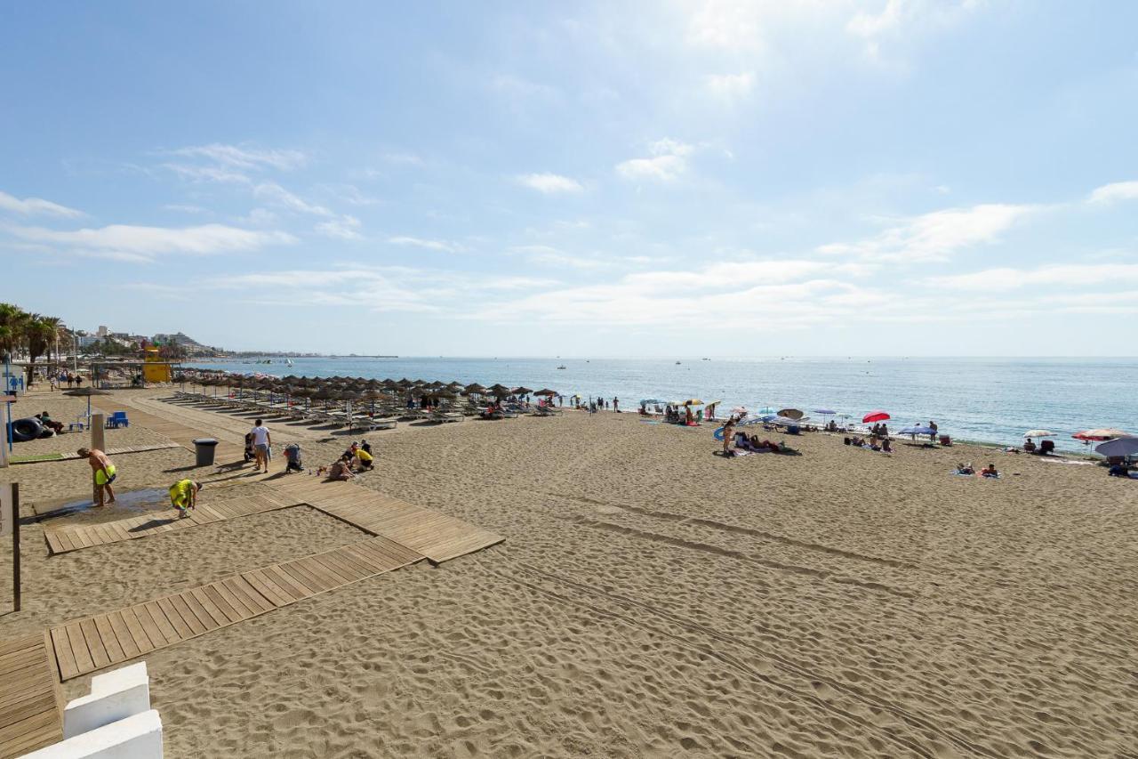 2Nd Line From The Beach , Seaviews + Parking &Pool 贝纳尔马德纳 外观 照片